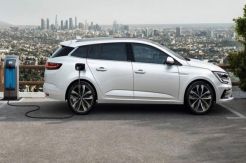 Renault Akan Luncurkan Mobil Bermesin Elektrik dan Bensin