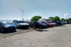 Forum Komunikasi Peugeot Indonesia Wilayah Surabaya Gelar Baksos