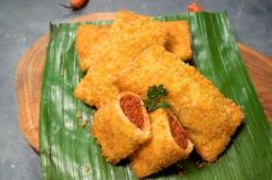 Roti Goreng Kornet Pedas, Cemilan Lezat yang Dicocol Saus