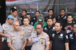 Jenis Kelamin Lucinta Luna di KTP Wanita dan Paspor Laki-laki