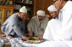 Cara Makan Rasulullah yang Patut Diteladani (4)