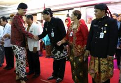 Lantik 75 Pejabat Fungsional, Ganjar Beri PR Masing-Masing Posisi