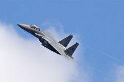 US Jet Caught on Video After Allegedly Pounding Syrian Army Positions in Qamishli