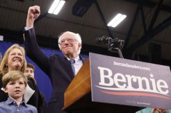 Jajak Pendapat USA TODAY,...