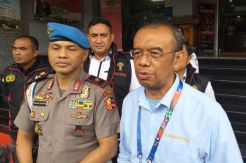 Sesmenpora Serahkan...