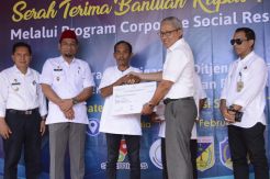 KKP-SKK Migas Serahkan Bantuan Kapal Perikanan untuk Nelayan Donggala