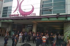 Demo di Lombok Plaza...