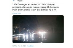 Genangan 10-15 Cm di Cempaka Putih, Kendaraan Bisa Melintas