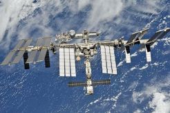 SpaceX Akan Berangkatkan Empat Penumpang Wisata ke Ruang Angkasa