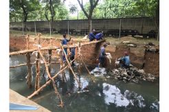 Diguyur Hujan Deras, Turap Ring Road Jakarta Barat Jebol