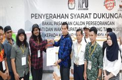 Sah...Vokalis Band Jamrud Resmi Calon Bupati Pandeglang
