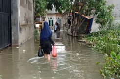 Tak Ada Hujan, Rorotan Jakut Masih Tergenang