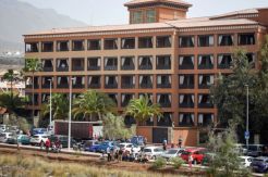 Akibat Virus Corona, Seribu Tamu Hotel di Spanyol Dikarantina