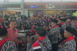 Saudia Airlines Batalkan Penerbangan, Ratusan Jamaah Umrah Menumpuk di Bandara Juanda