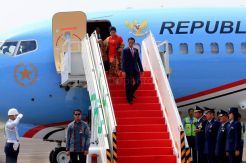 Sewa Pesawat, Istana Sebut Bisa Pilih Negara Transit yang Aman dari Corona
