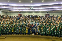 Beri Kuliah Umum di Seskoal, Airlangga Paparkan Omnibus Law
