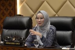 Didemo Ratusan Ojek Online, Ini Profil Nurhayati Monoarfa