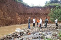 Makam Terancam Longsor, Hari Ini Pemkot Relokasi TPU Kebon Nanas