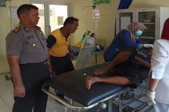 Duduk di Atas Rel, Pria Tanpa Identitas Tertabrak Kereta