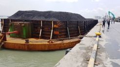 Sinergi, Pelindo III Operasikan Terminal Semen Indonesia Group