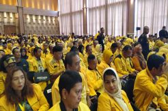 Duet Ade Barkah-Ade Ginanjar Nahkodai Golkar Jabar