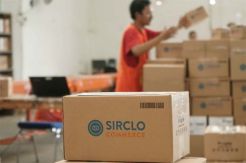 Pertumbuhan Pasar Online...