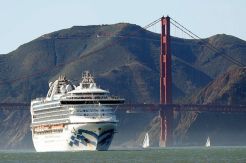 Penumpang Diduga Terinfeksi Corona, Kapal Pesiar \Ditahan\ di Perairan California