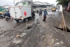 Pemkab Tangerang Tak Kunjung Perbaiki Jalan Perancis