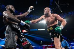 Jurus Baru Tyson Fury Tangkal Balas Dendam Deontay Wilder