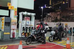 Harga BBM di SPBU Shell Menteng Belum Turun