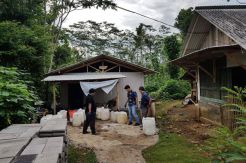 Bea Cukai Malang Tindak Gudang Produksi Miras Ilegal