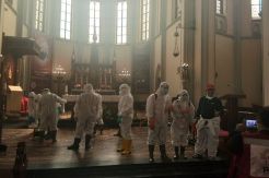 Cegah Penyebaran Corona, Gereja Katedral Disemprot Disinfektan
