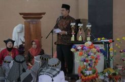 Wawako Reinier Hadiri Khatam Al Quran MDTA Masjid Agung Al Muhsinin