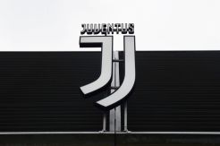Baru Sepekan Jalani Isolasi, Tiga Pemain Juventus Kabur ke Luar Negeri?