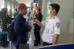 Bersuhu 38 Derajat, Penumpang Dilarang Naik Kereta Api