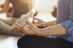 Yoga Bantu Atasi Kecemasan...