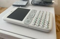 Ponsel Pertama yang Menggunakan Sistem Android Muncul di eBay