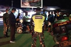 Cegah Corona, Tim Patroli Gabungan Bubarkan Kerumunan Pemuda