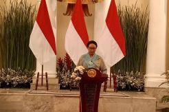 Menlu Retno: Kunjungan dan Transit WNA ke RI Dihentikan Sementara