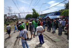 Tergesa-gesa Antar Pesanan, Driver Ojek Online Tewas Ditabrak Kereta Api