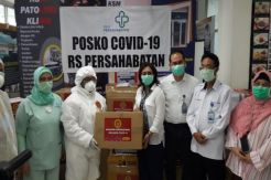 BIN Berikan Bantuan APD ke RSUP Persahabatan untuk Tangani Corona