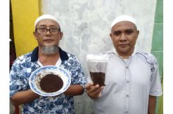 Warga Jakut Olah Biji Salak sebagai Obat Alternatif Penangkal Corona