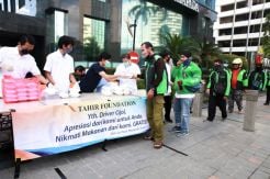 Mayapada Group dan Tahir Foundation Bagikan Ribuan Porsi Makanan Gratis Selama 3 Bulan