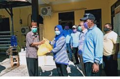 Siapkan 1000 Paket,...