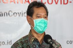 Curhat Kemenkes: Kebutuhan APD Tinggi, tapi Ketersediaan Terbatas