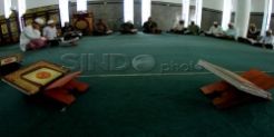 Tadarusan di Masjid  Agung Palembang