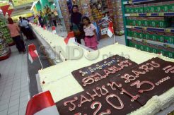 Sambut 2013, Manjakan Pengunjung dengan Cheese Cake Terpanjang