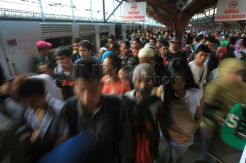 KRL Akhir Tahun