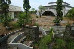 Gedung Kesenian Terbengkalai