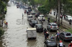 Banjir Daan Mogot Macet